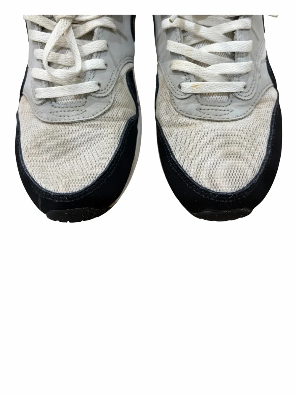 Nike Air Max Big Kid Size 6 White and Black Sneakers